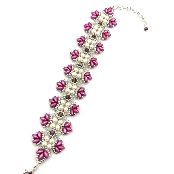 Hand Crafted Pink Pearl Victorian Beaded Bracelet - Picture 8 of 9